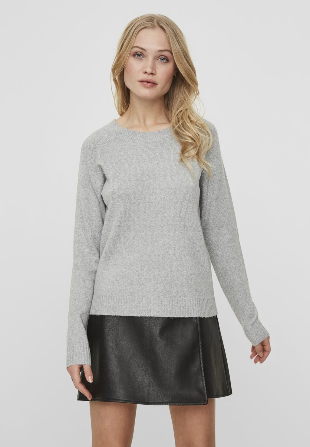 Свитер Vero Moda Vmdoffy O Neck Noos, светло-серый меланж
Свитер Vero Moda Vmdoffy O Neck Noos, светло-серый меланж