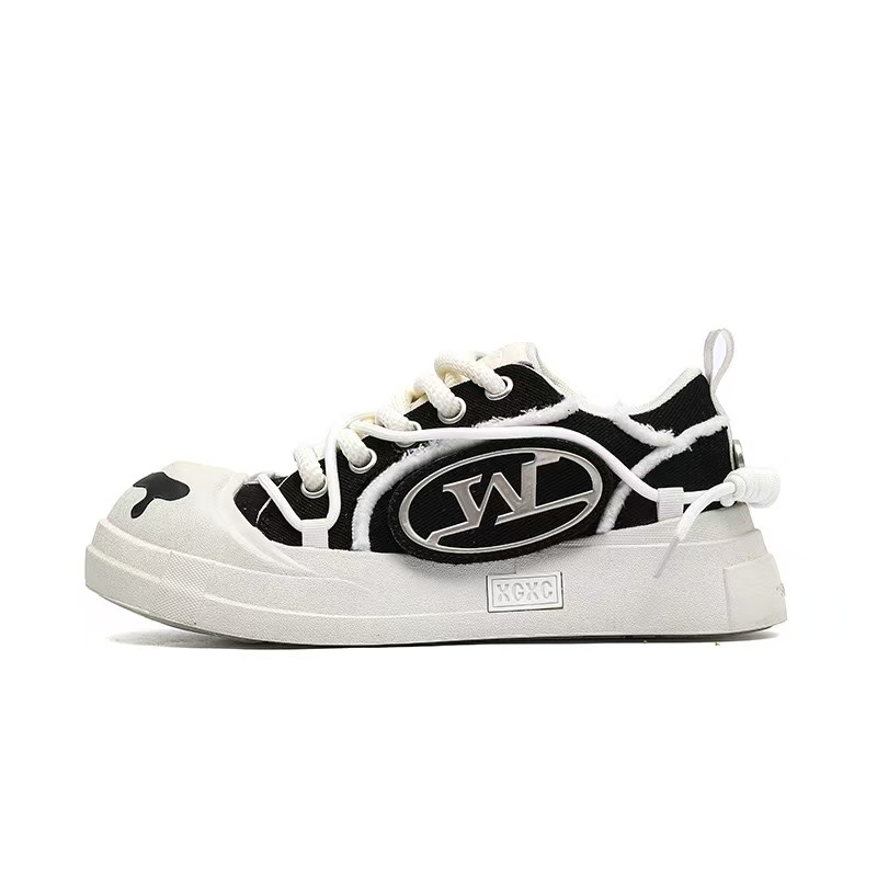 Mo Xu Большеголовые открытые улыбающиеся нескользящие низкие скейтерские кроссовки унисекс черные, цвет Black
Mo Xu Большеголовые открытые улыбающиеся нескользящие низкие скейтерские кроссовки унисекс черные, цвет Black