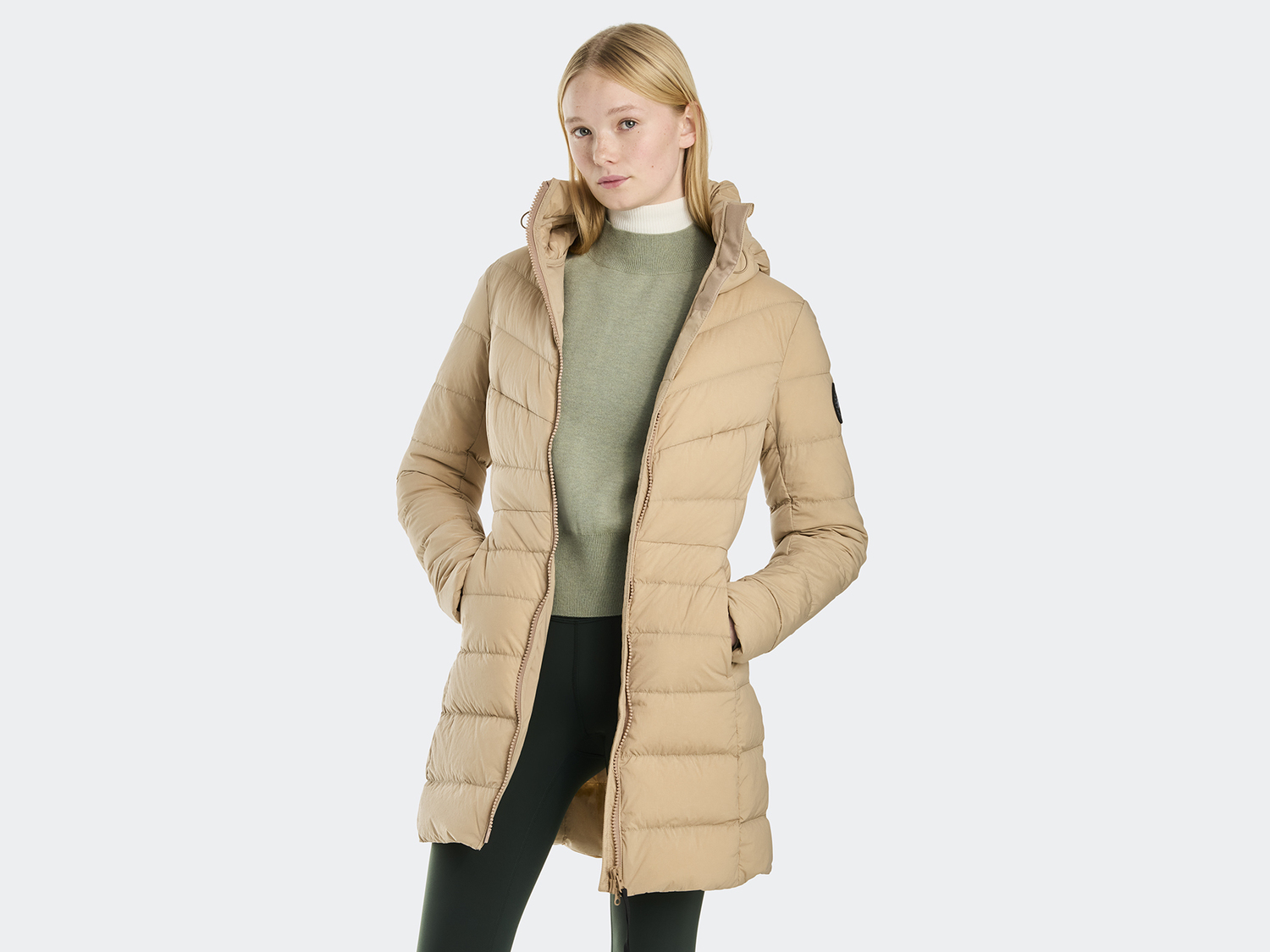 Пальто Canada Goose Clair Black Label, Desert Sand
Пальто Canada Goose Clair Black Label, Desert Sand