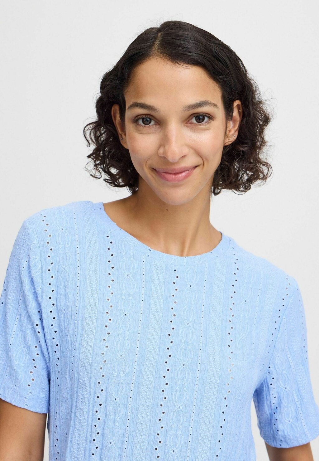 Базовая футболка RASMINE b.young, синий
Базовая футболка RASMINE b.young, синий