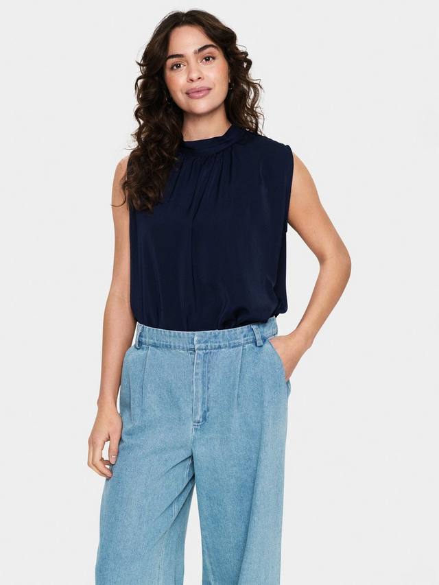 Топ без рукавов от эйлин Saint Tropez, цвет Baritone Blue
Топ без рукавов от эйлин Saint Tropez, цвет Baritone Blue