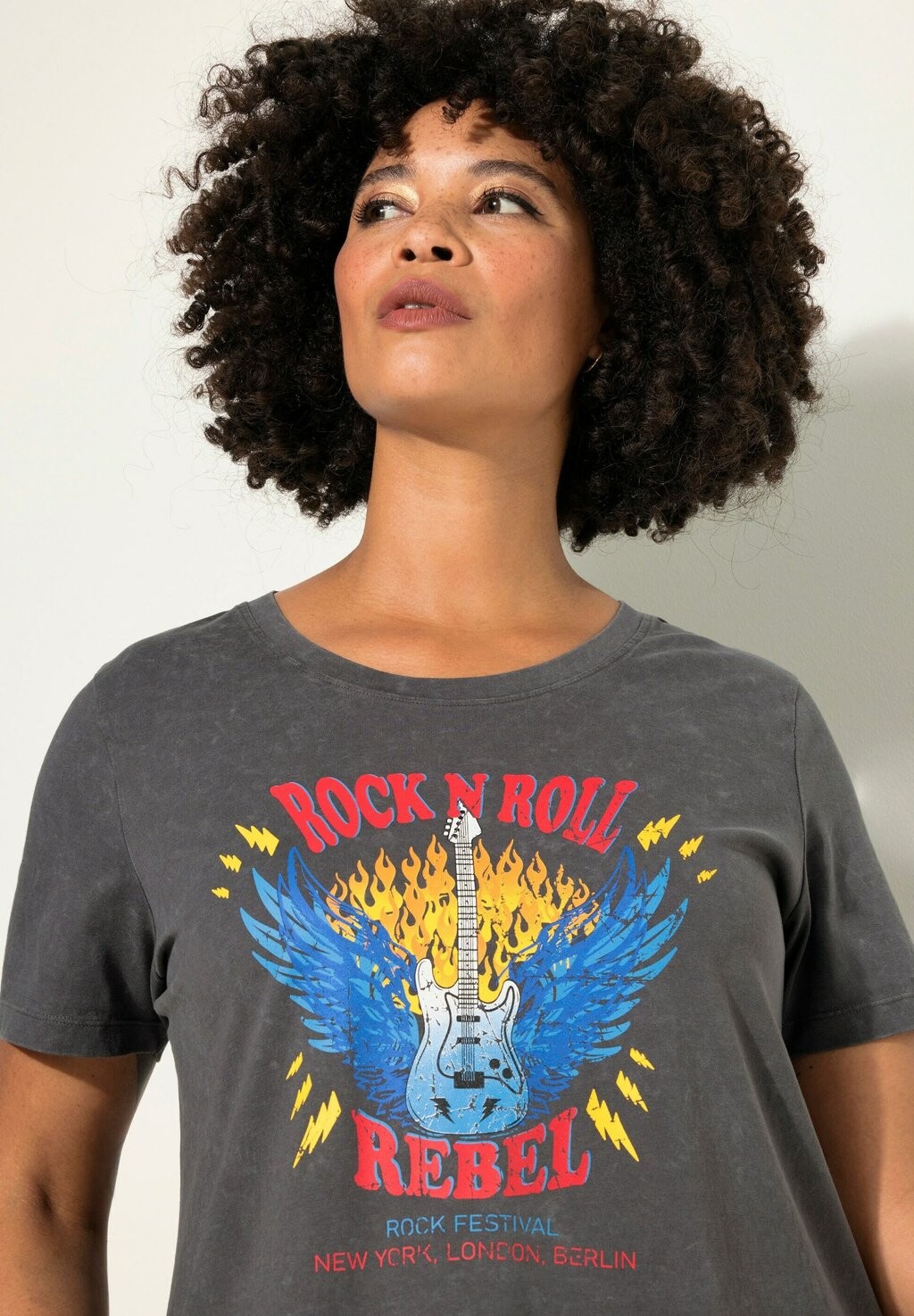 Футболка с принтом Angel of Style, серый
Футболка с принтом Angel of Style, серый