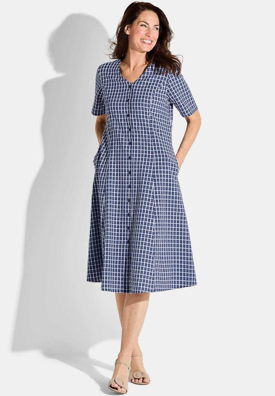 Платье GOLDNER Shirt dress, Blue White Patterned/Blue
Платье GOLDNER Shirt dress, Blue White Patterned/Blue