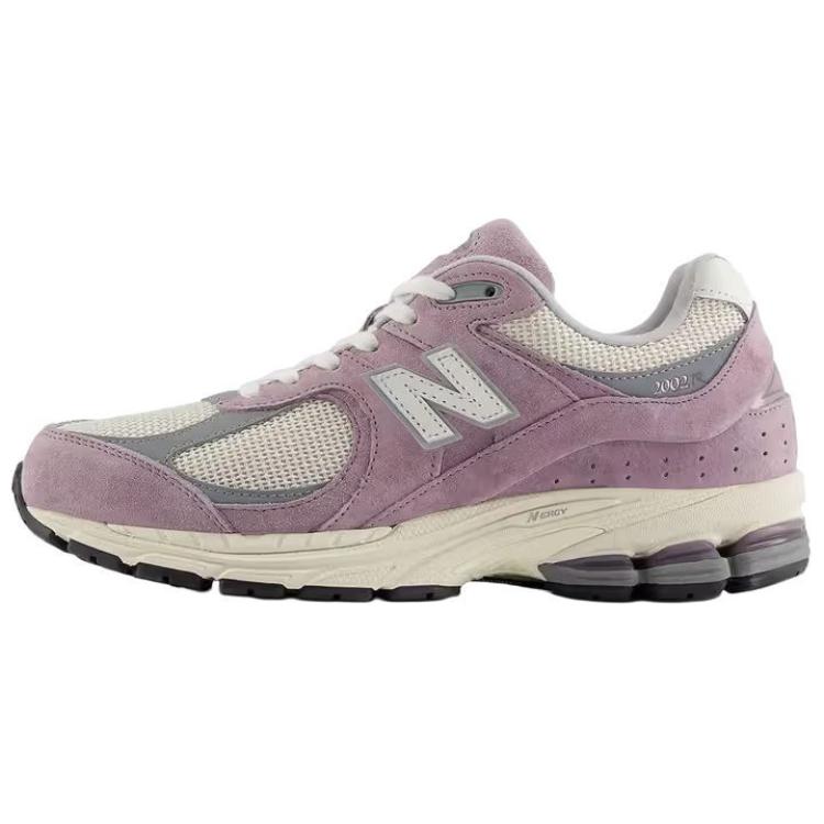 2002R 'Ice Wine Linen' New Balance, burgundy
2002R 'Ice Wine Linen' New Balance, burgundy