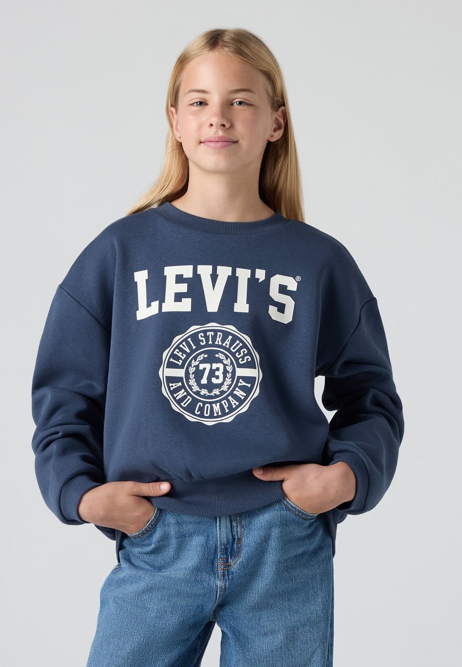 Толстовка Levi's COLLEGIATE CREW, Big Dipper/Dark Blue
Толстовка Levi's COLLEGIATE CREW, Big Dipper/Dark Blue