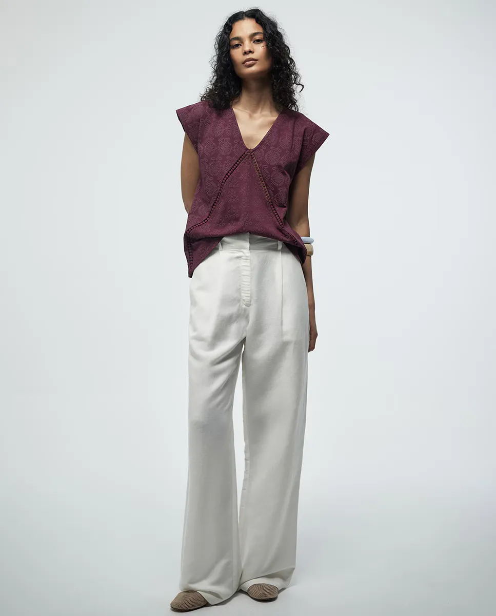 Футболка с объемным принтом Sfera, бордовый
Футболка с объемным принтом Sfera, бордовый