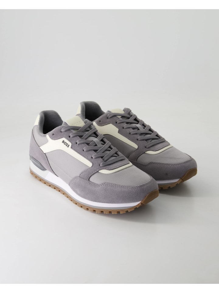Низкие кеды серого цвета BOSS
Низкие кеды серого цвета BOSS