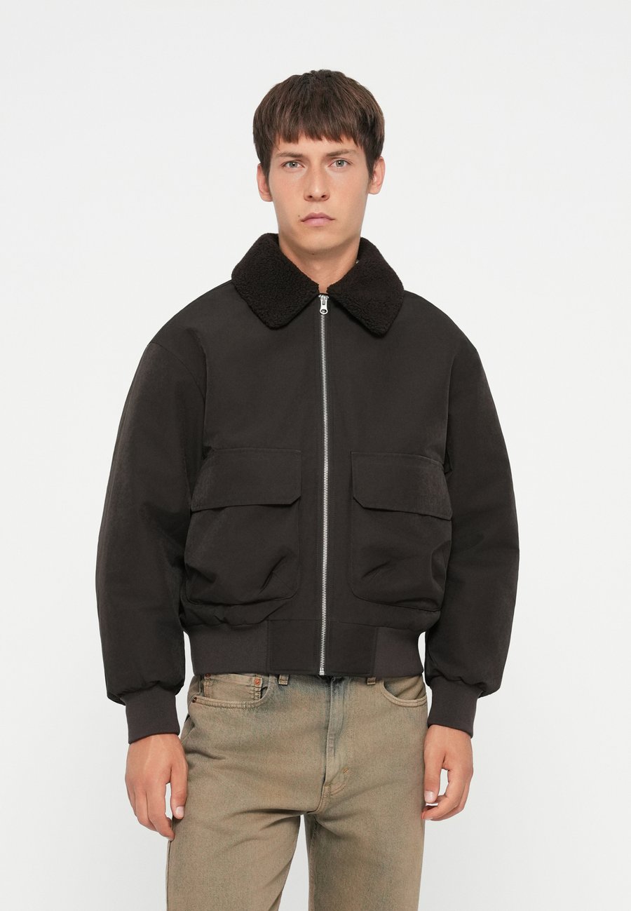 Куртка Jack & Jones JORINWOOD JACKET, Chocolate Torte/Dark Brown
Куртка Jack & Jones JORINWOOD JACKET, Chocolate Torte/Dark Brown