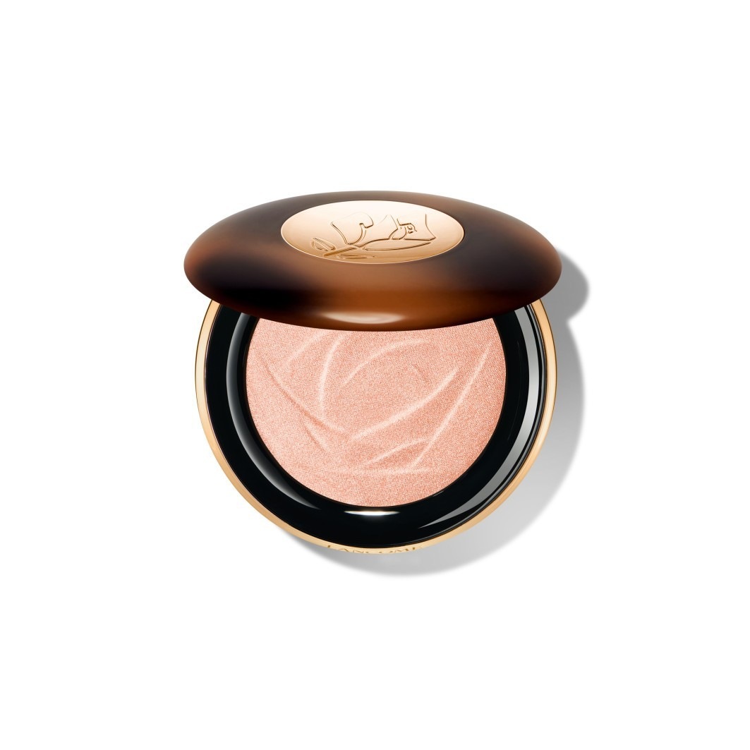 Хайлайтер teint idole ultra wear powder Lancome, 01 light glow, вес 10 гр.
Хайлайтер teint idole ultra wear powder Lancome, 01 light glow, вес 10 гр.