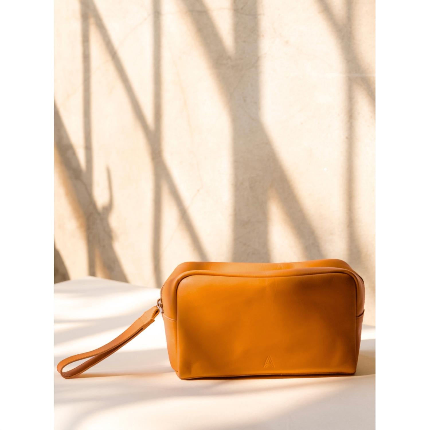 Avery косметичка в цвете коньяк ABLE, Cognbac
Avery косметичка в цвете коньяк ABLE, Cognbac