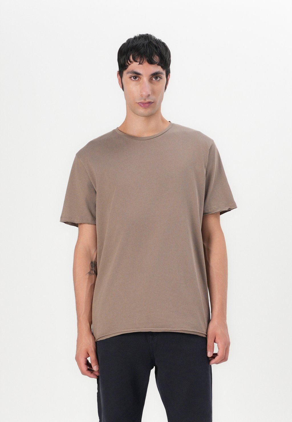 Базовая футболка KENDRICK DRYKORN, коричневый
Базовая футболка KENDRICK DRYKORN, коричневый