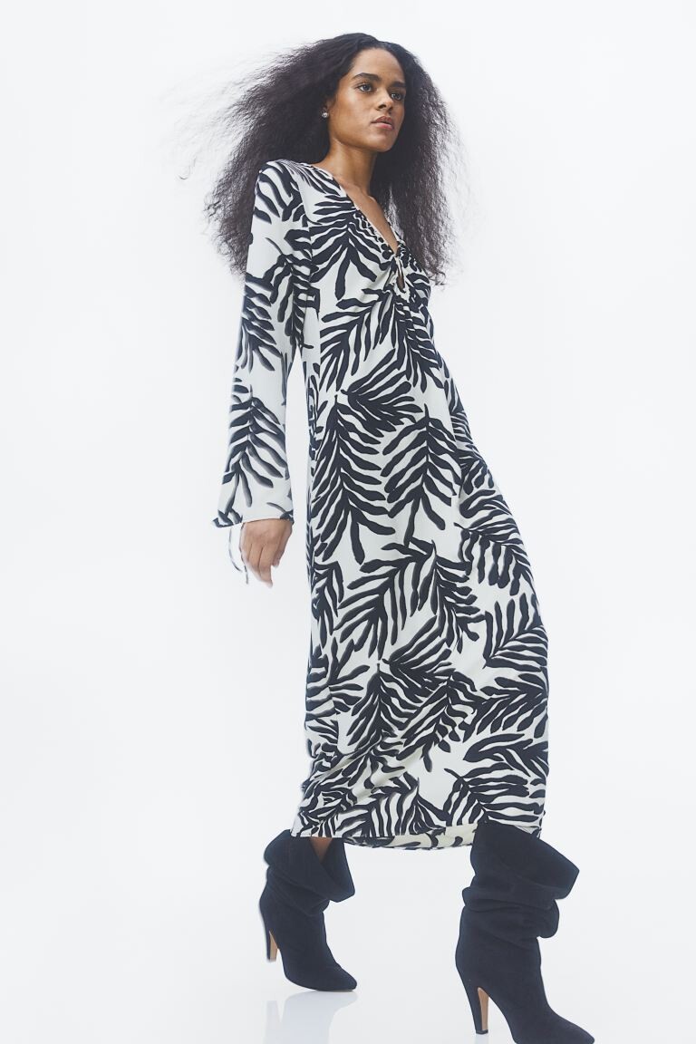 Платье из крепа с завязками H&M, крем/узор
Платье из крепа с завязками H&M, крем/узор