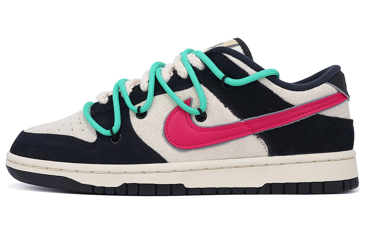 Кроссовки Nike Dunk Skateboard Shoes Women's Low-Top Black And White/Purple
Кроссовки Nike Dunk Skateboard Shoes Women's Low-Top Black And White/Purple