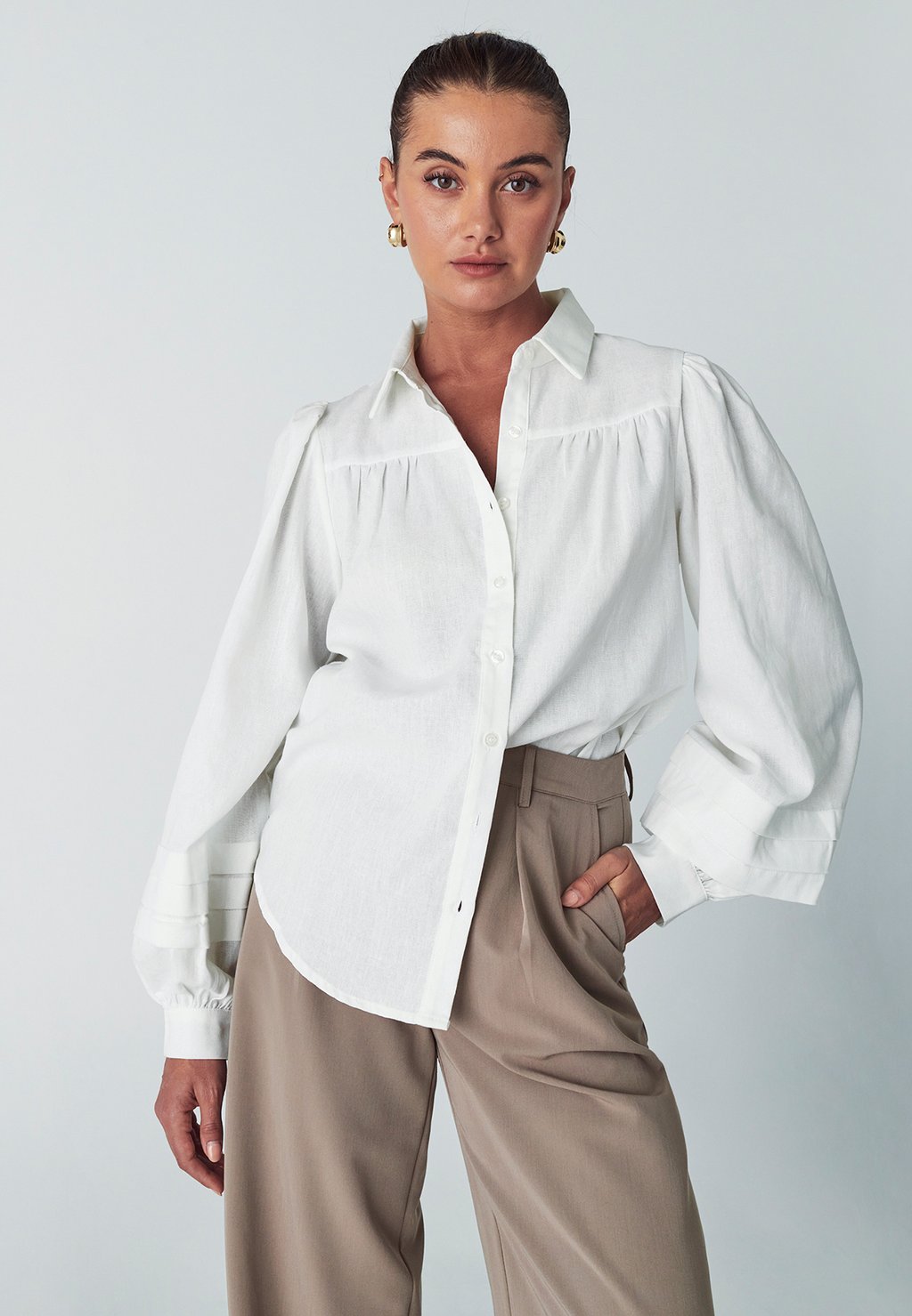 Блузка на пуговицах SHALENE WILLA, белый
Блузка на пуговицах SHALENE WILLA, белый