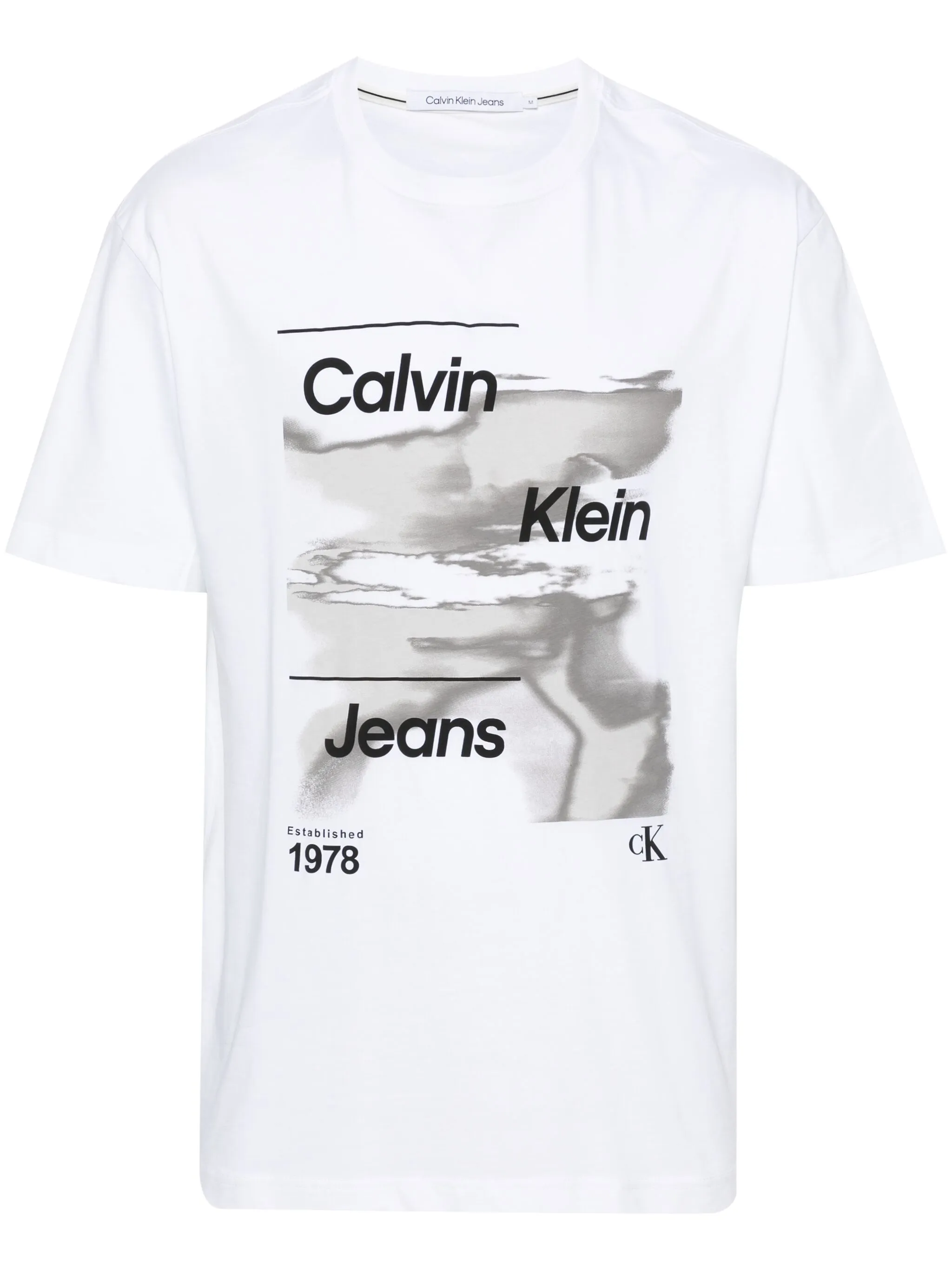 Футболка с логотипом Calvin Klein Jeans, белый
Футболка с логотипом Calvin Klein Jeans, белый