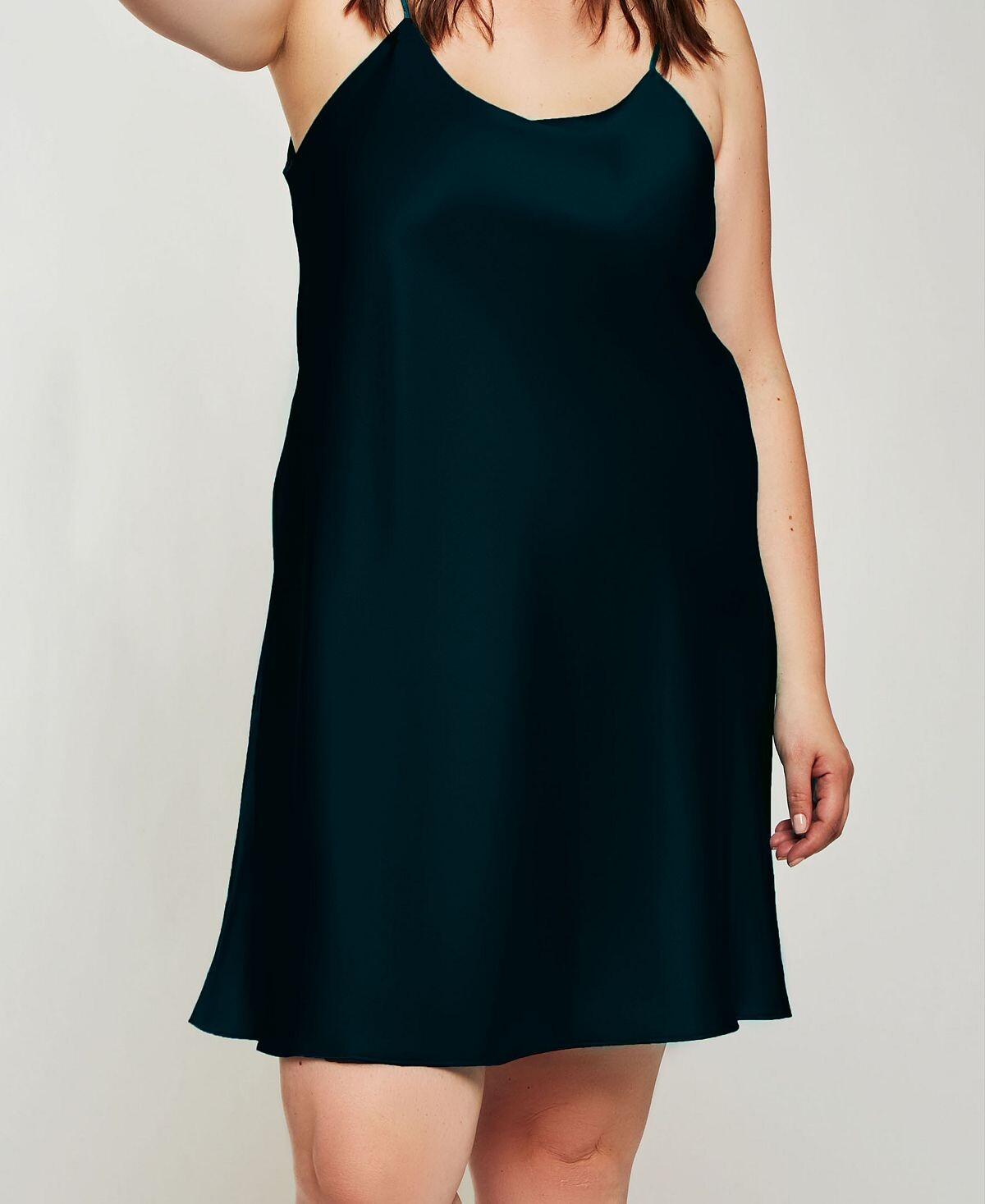 Ультрамягкая атласная сорочка больших размеров с регулируемыми бретелями iCollection, черный
Ультрамягкая атласная сорочка больших размеров с регулируемыми бретелями iCollection, черный