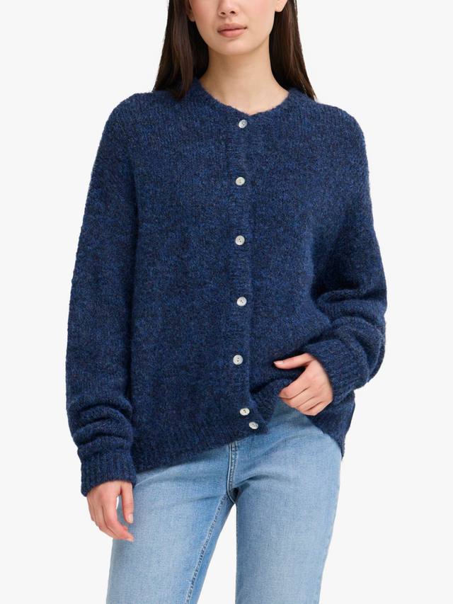 Кардиган Bela с воротником-стойкой и пушистой вязкой ICHI, Patriot Blue
Кардиган Bela с воротником-стойкой и пушистой вязкой ICHI, Patriot Blue