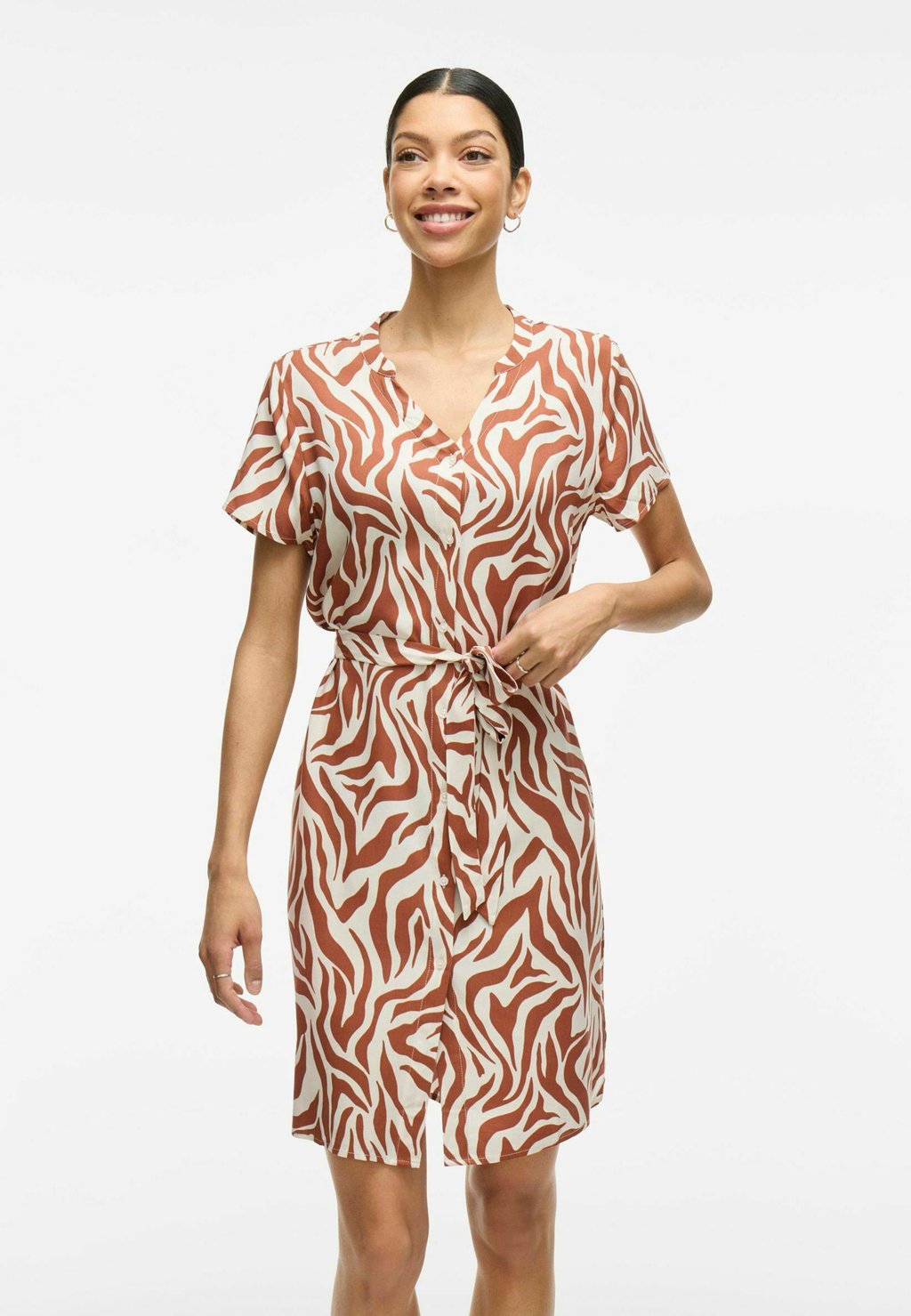 Платье-рубашка KURZ VILA, бежевый
Платье-рубашка KURZ VILA, бежевый