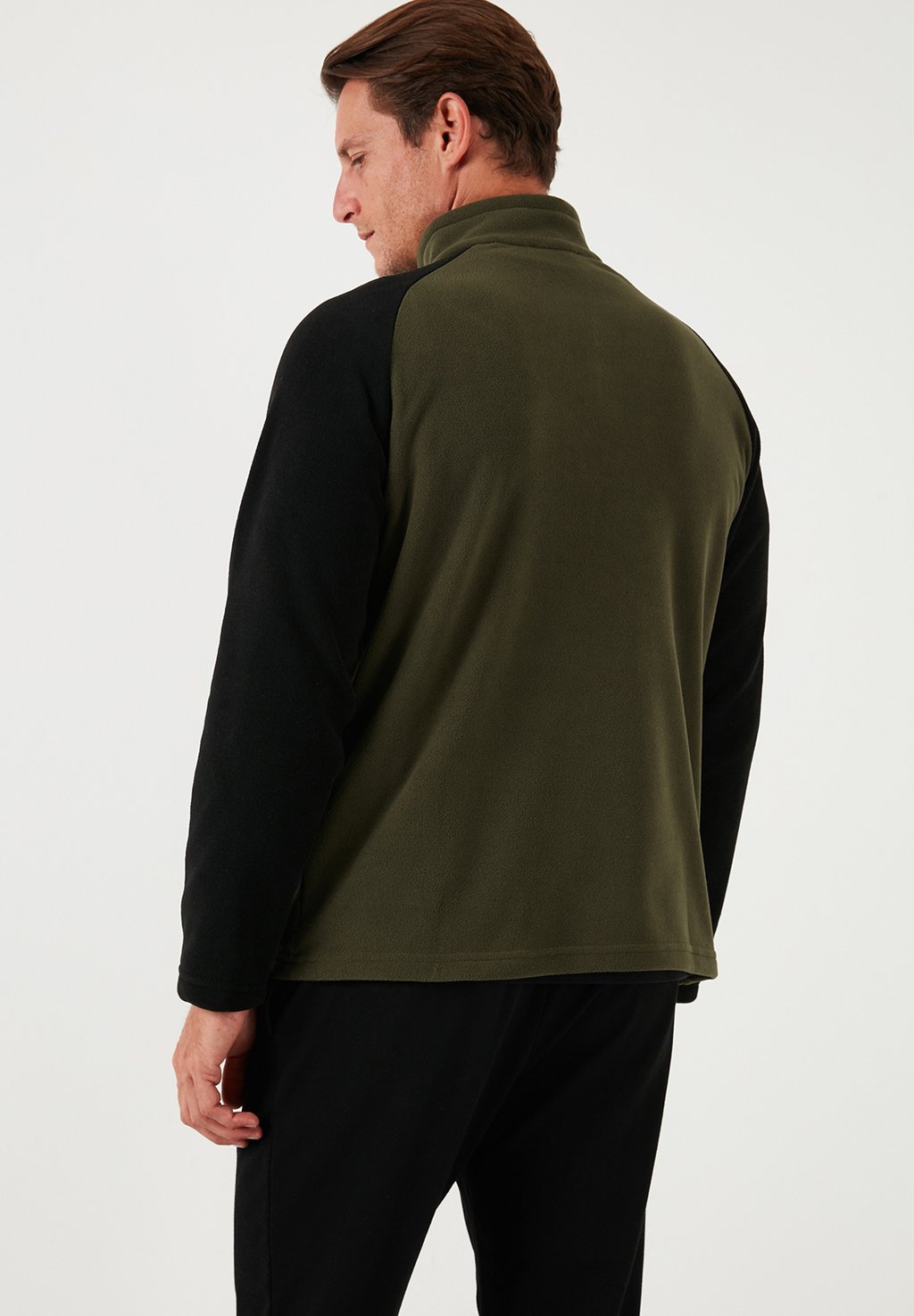 Флисовый джемпер Buratti, хаки
Флисовый джемпер Buratti, хаки