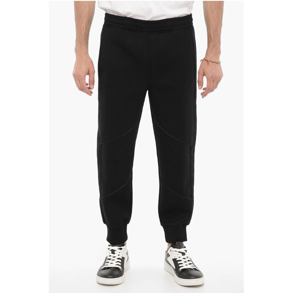 Зауженные брюки-джоггеры с низкой посадкой и окантовкой Neil Barrett, Black
Зауженные брюки-джоггеры с низкой посадкой и окантовкой Neil Barrett, Black