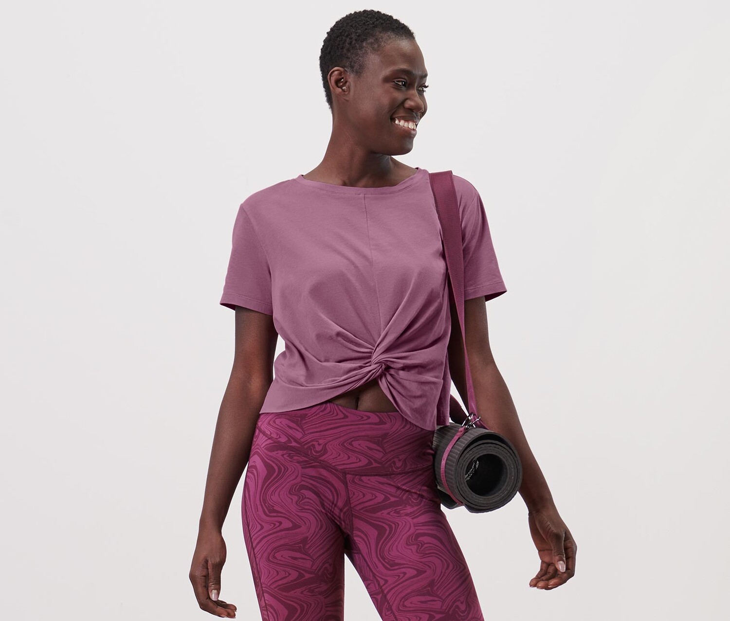 Спортивная рубашка Tchibo, лиловый
Спортивная рубашка Tchibo, лиловый