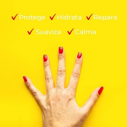 Carmex Увлажняющий бальзам для губ с ароматом клубники Spf15 4,25 г
Carmex Увлажняющий бальзам для губ с ароматом клубники Spf15 4,25 г