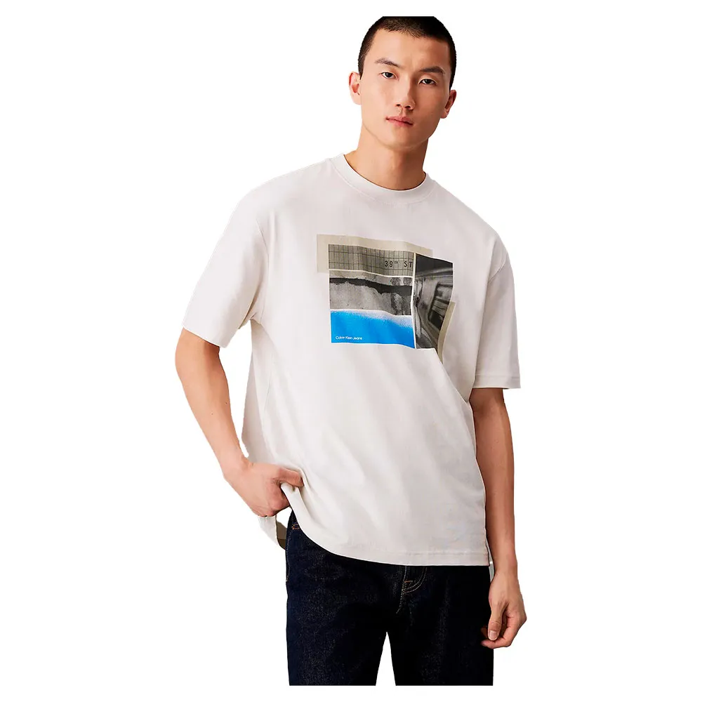 Футболка Calvin Klein J30J326861, белый
Футболка Calvin Klein J30J326861, белый