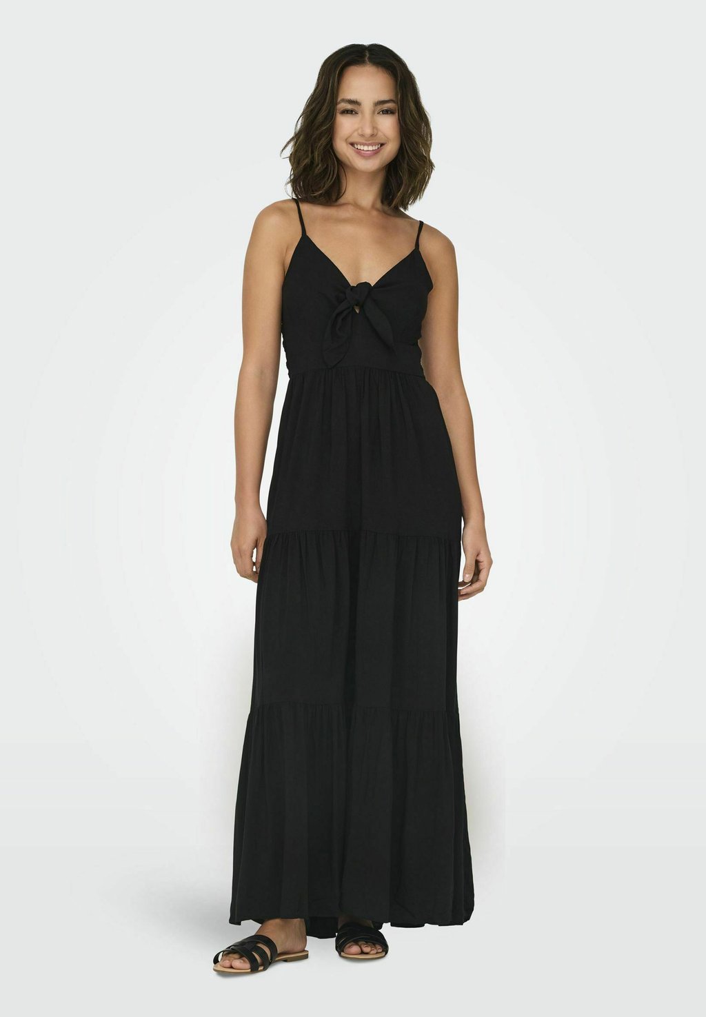 Платье макси GESCHNITTEN RUNDHALS VERSTELLBARE TRÄGER ONLY, черный
Платье макси GESCHNITTEN RUNDHALS VERSTELLBARE TRÄGER ONLY, черный