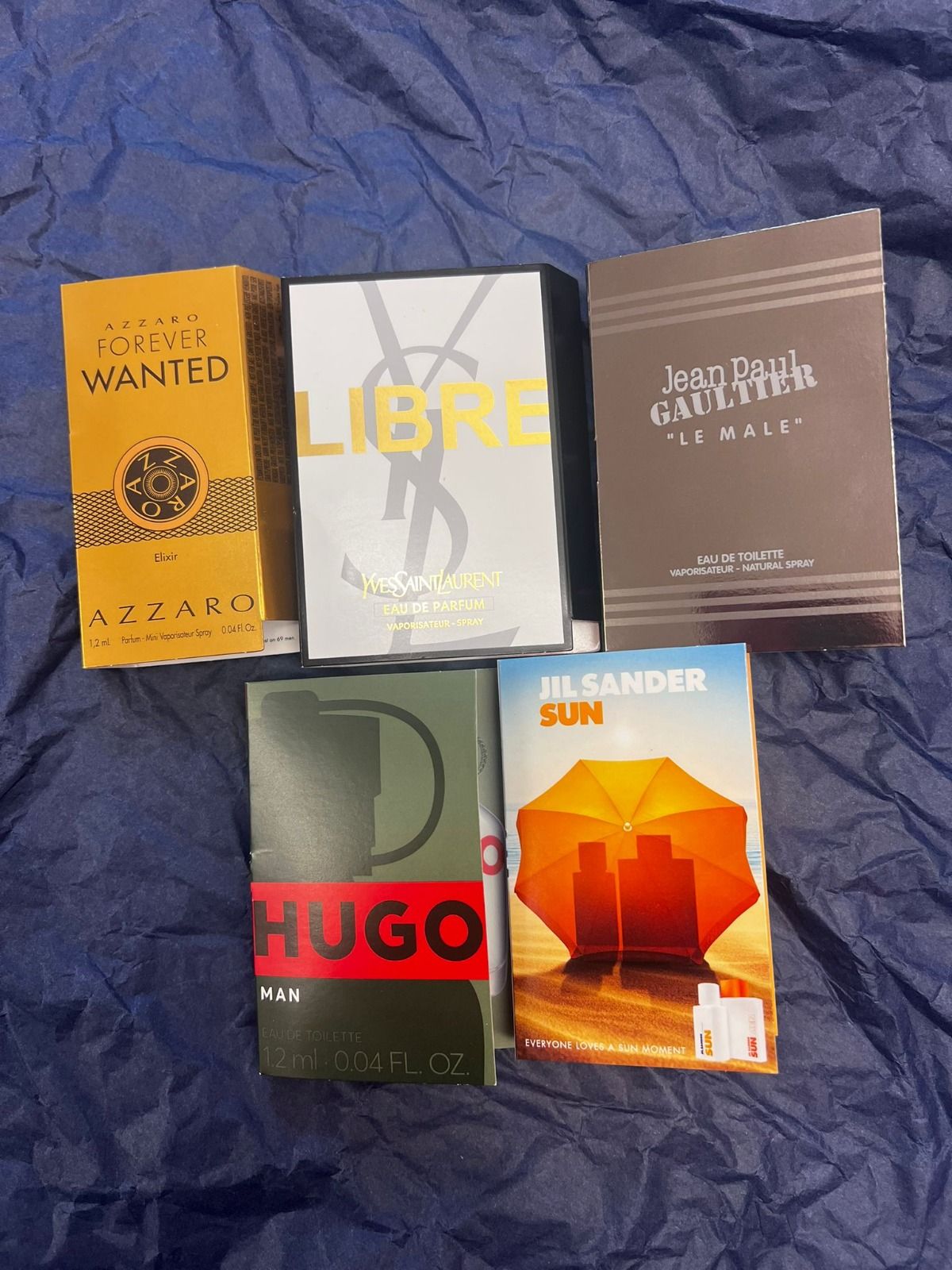 Премиальный набор мини-ароматов: Yves Saint Laurent, Jean Paul Gaultier, Hugo Boss, Azzaro, Jil Sander Sun, 5 шт
Премиальный набор мини-ароматов: Yves Saint Laurent, Jean Paul Gaultier, Hugo Boss, Azzaro, Jil Sander Sun, 5 шт