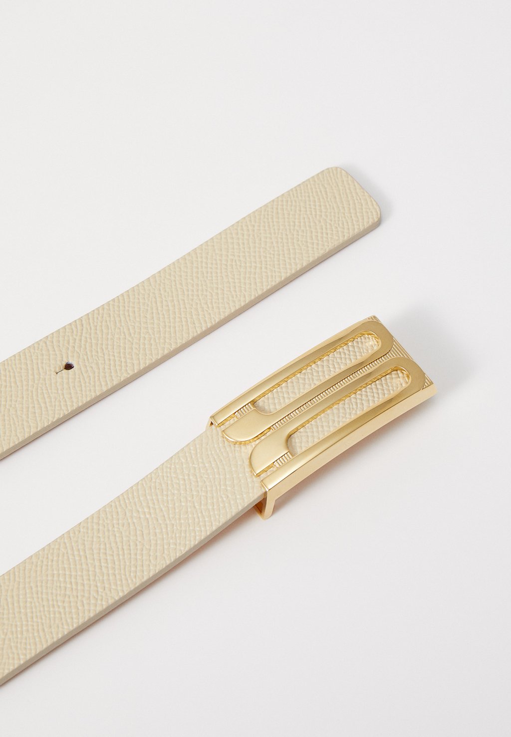 Ремень REGULAR FRAME BELT Victoria Beckham, молочный
Ремень REGULAR FRAME BELT Victoria Beckham, молочный