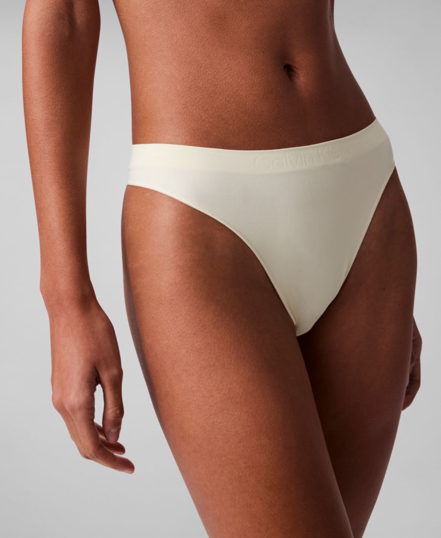 Женские трусики-стринги Bonded Flex Thong Underwear QD3958 Calvin Klein, Glass Yellow
Женские трусики-стринги Bonded Flex Thong Underwear QD3958 Calvin Klein, Glass Yellow