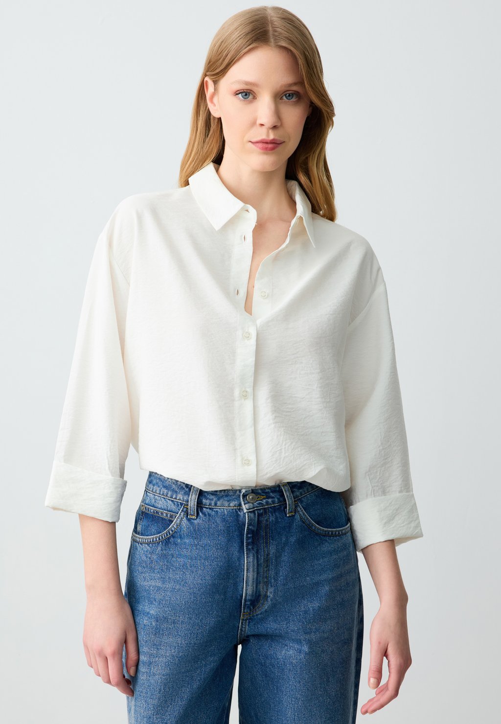 Рубашка RELAXED FIT Jimmy Key, слоновая кость
Рубашка RELAXED FIT Jimmy Key, слоновая кость