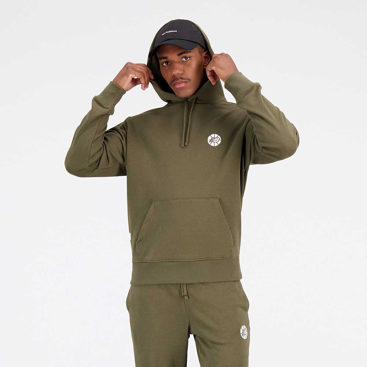 Толстовка Hoops Essentials Hoody New Balance, цвет Grau
Толстовка Hoops Essentials Hoody New Balance, цвет Grau