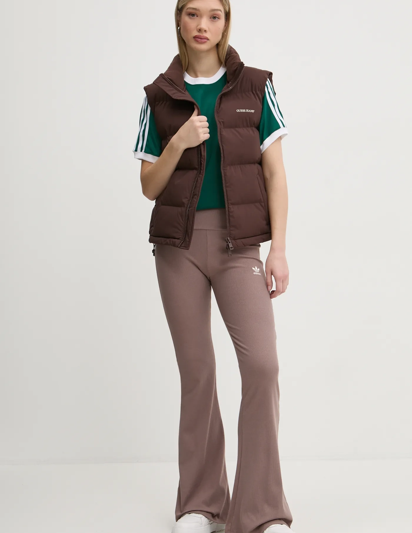 Футболка с 3 полосками adidas Originals, зеленый
Футболка с 3 полосками adidas Originals, зеленый