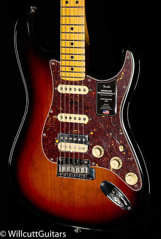 Fender American Professional II Stratocaster HSS Maple Fingerboard 3-Color Sunburst (718)
Fender American Professional II Stratocaster HSS Maple Fingerboard 3-Color Sunburst (718)
