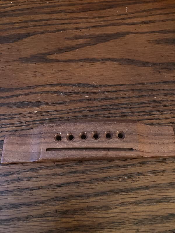 Мартин Левша акустическая гитара бридж 2020-х годов Rosewood Martin Left handed acoustic guitar bridge
Мартин Левша акустическая гитара бридж 2020-х годов Rosewood Martin Left handed acoustic guitar bridge