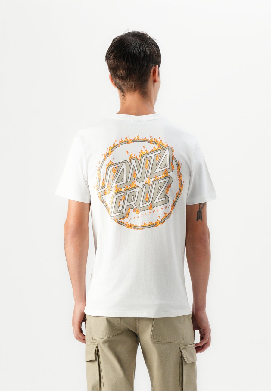 Футболка Santa Cruz BURNT OPUS UNISEX, White, Белый, Футболка Santa Cruz BURNT OPUS UNISEX, White
Футболка Santa Cruz BURNT OPUS UNISEX, White, Белый, Футболка Santa Cruz BURNT OPUS UNISEX, White