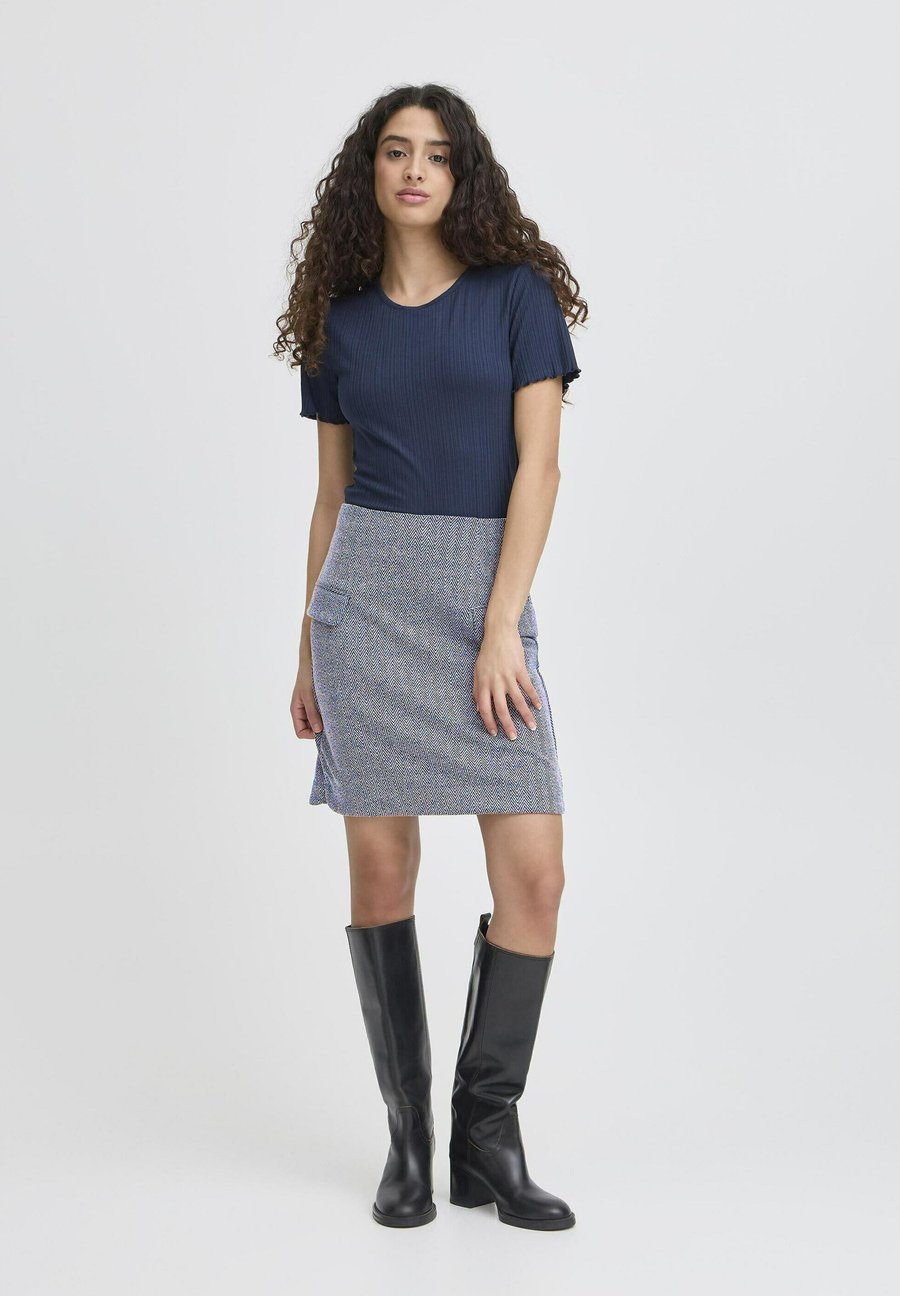 Юбка ICHI KATE, Patriot Blue Herringbone/Blue
Юбка ICHI KATE, Patriot Blue Herringbone/Blue