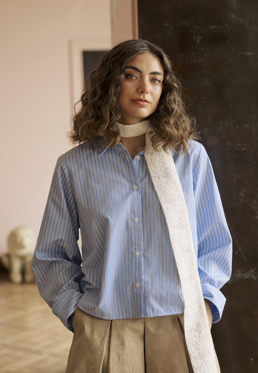 Блуза Culture Button-down blouse, Blue White Stripe/Blue
Блуза Culture Button-down blouse, Blue White Stripe/Blue