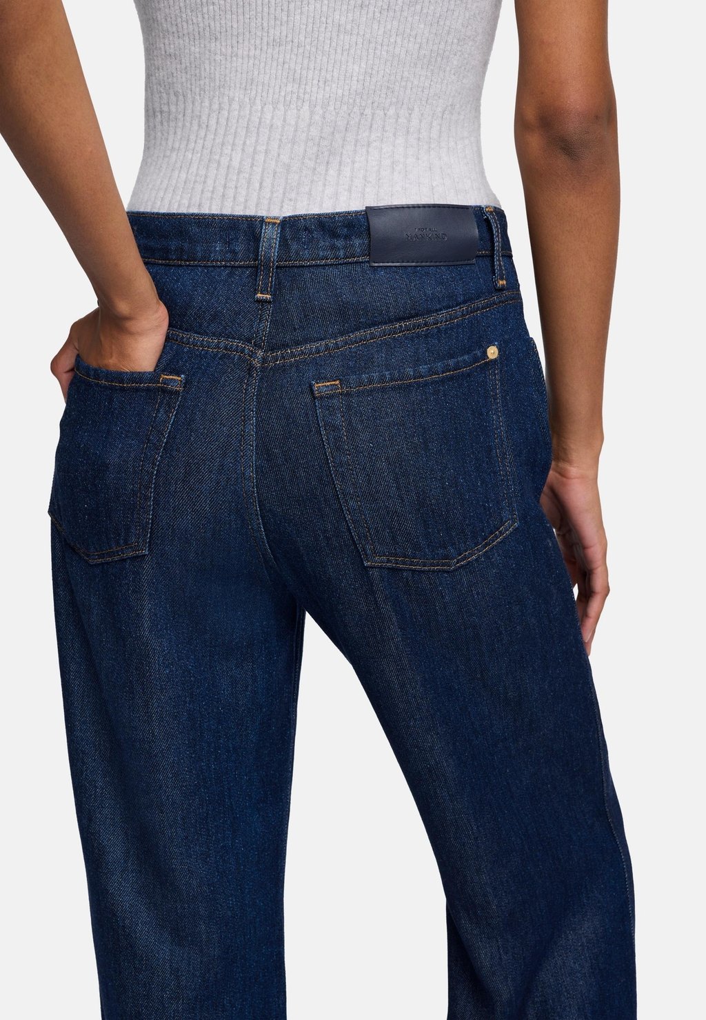 Расклешенные джинсы 7 for all mankind, темно-синий
Расклешенные джинсы 7 for all mankind, темно-синий