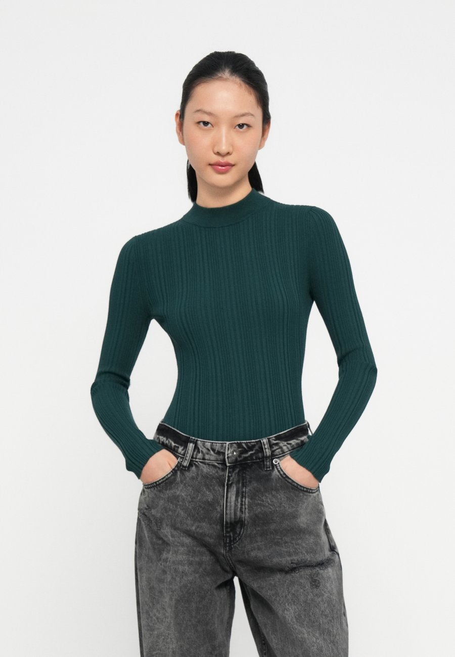 Джемпер HUGO Jumper, Dark Green
Джемпер HUGO Jumper, Dark Green
