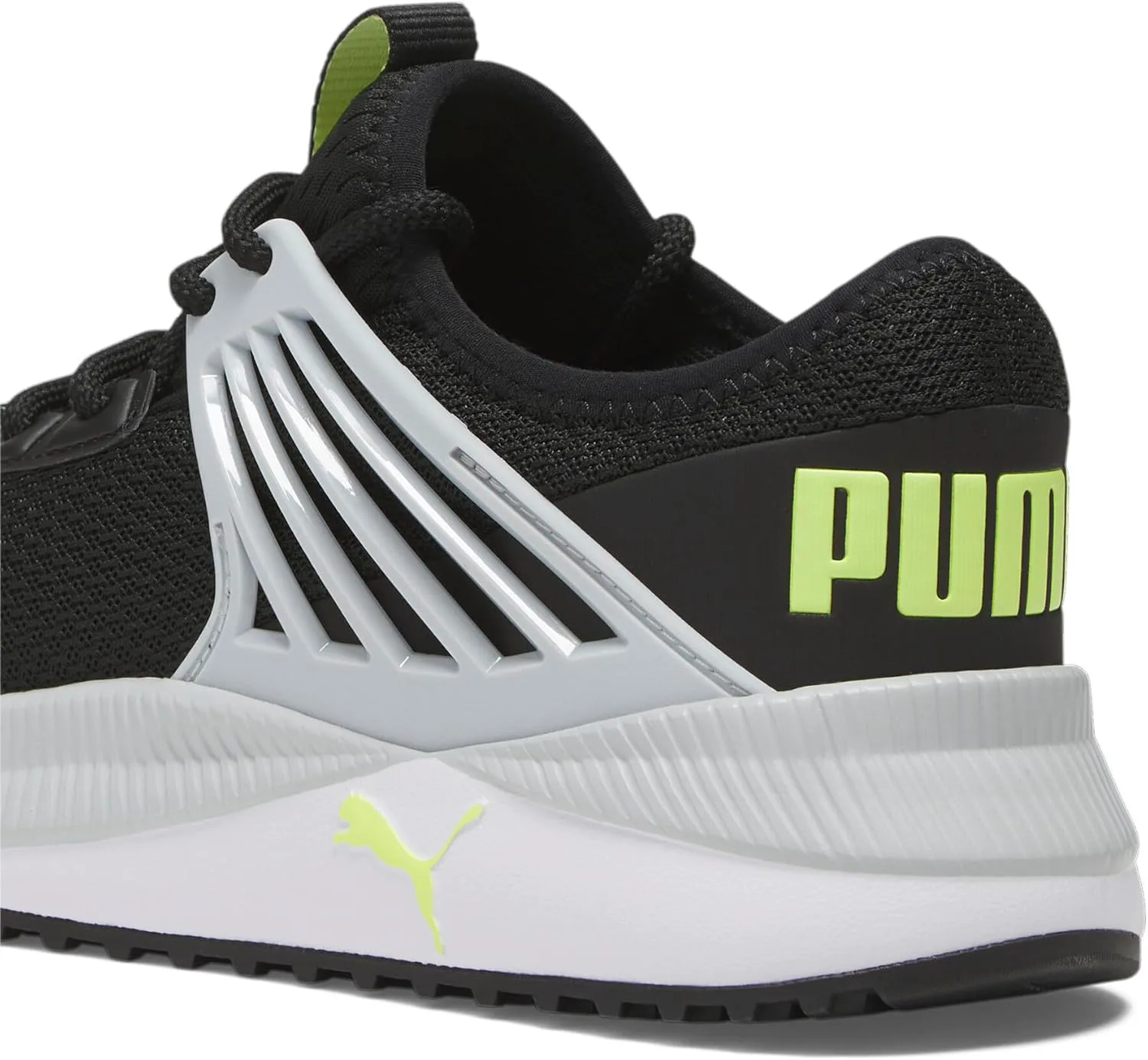 Мужские кроссовки PUMA Pacer Future Trail, черный/платиновый
Мужские кроссовки PUMA Pacer Future Trail, черный/платиновый