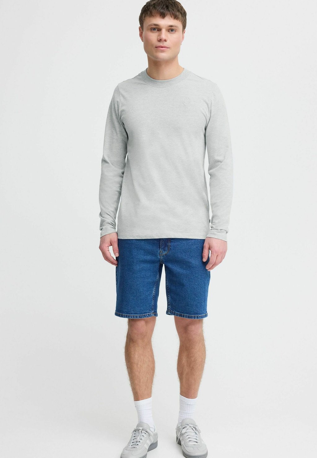 Лонгслив SDODATTEN Solid, черный
Лонгслив SDODATTEN Solid, черный