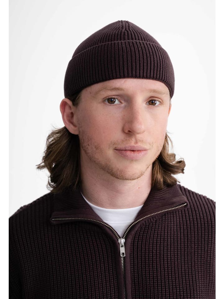 Унисекс короткая вязаная шапка в рубчик RAFI MELA
Унисекс короткая вязаная шапка в рубчик RAFI MELA