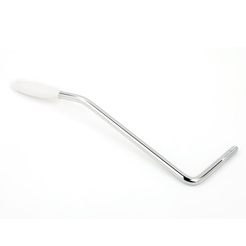 Рычаг тремоло Strat Fender Standard Series хром 0992310100
Рычаг тремоло Strat Fender Standard Series хром 0992310100