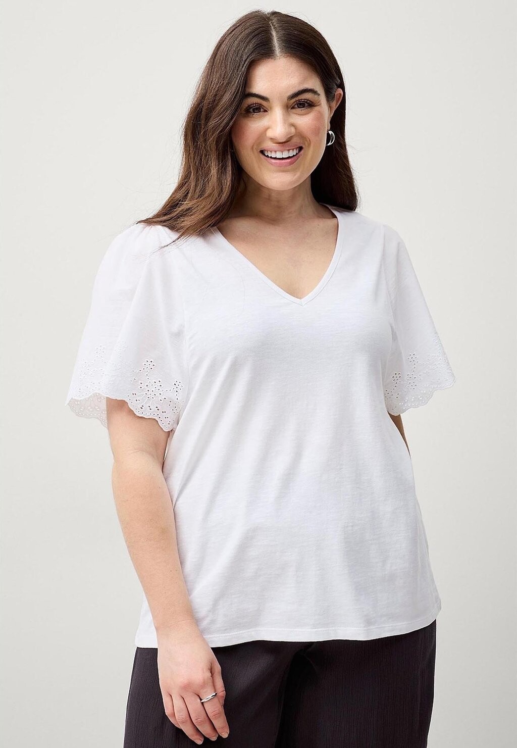 Принт на футболке Ellos Plus collection, белый
Принт на футболке Ellos Plus collection, белый