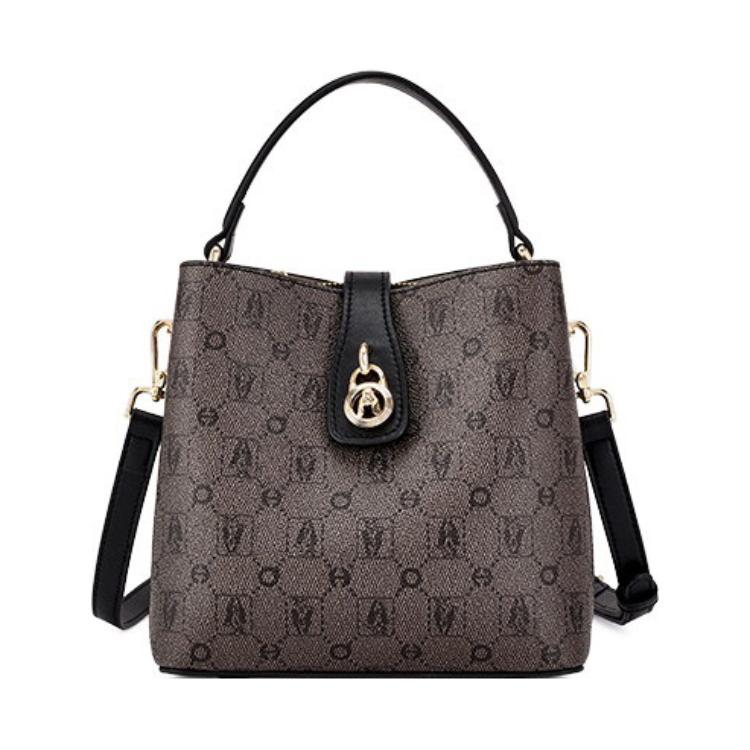 Сумка-ведро из искусственной кожи через плечо на одно плечо женская черная/хаки/абрикос Hush Puppies
Сумка-ведро из искусственной кожи через плечо на одно плечо женская черная/хаки/абрикос Hush Puppies