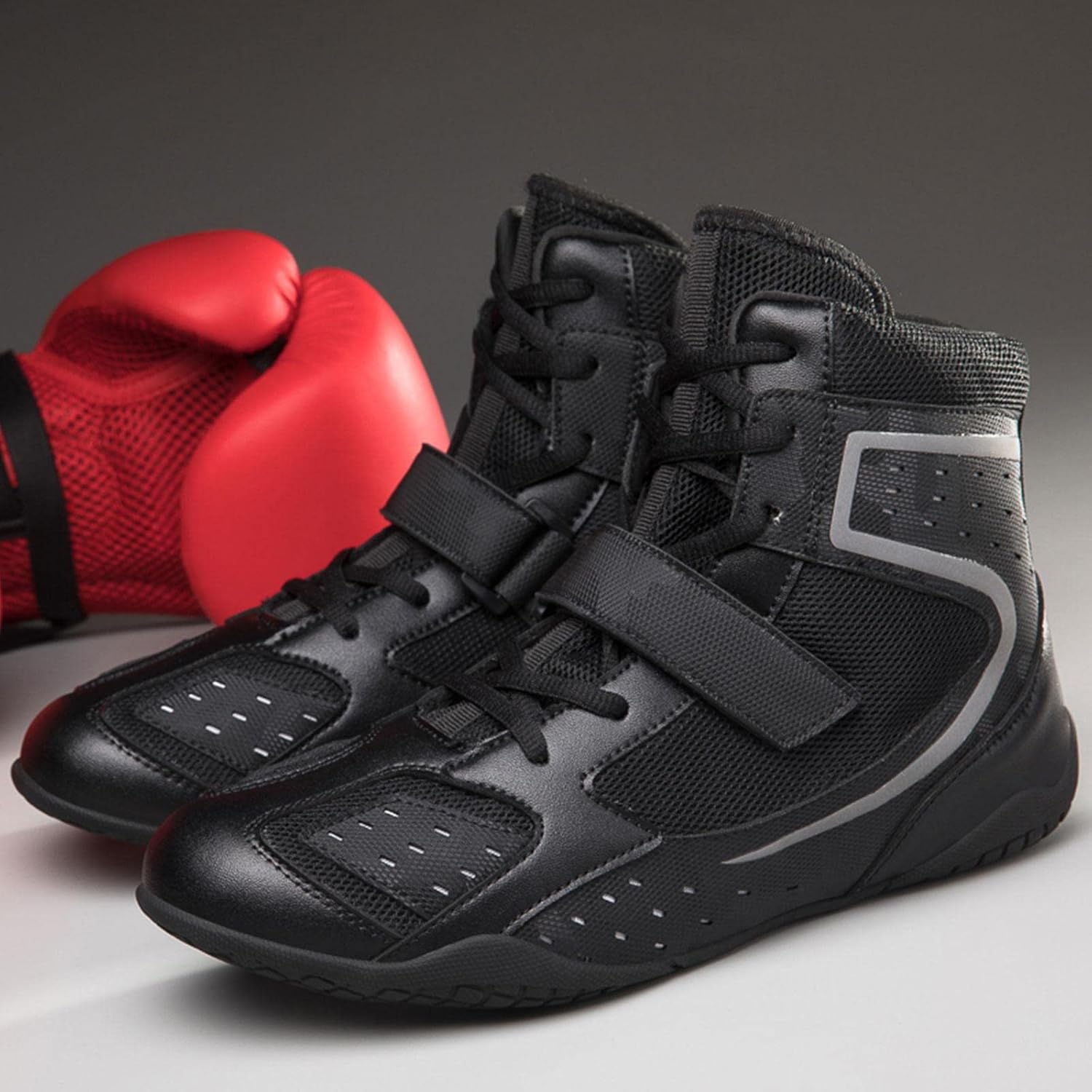 Боксерские ботинки TECDOTO высокие для мужчин, легкие боксерские кроссовки для взрослых, для спарринга, черные, размер 39 EU
Боксерские ботинки TECDOTO высокие для мужчин, легкие боксерские кроссовки для взрослых, для спарринга, черные, размер 39 EU