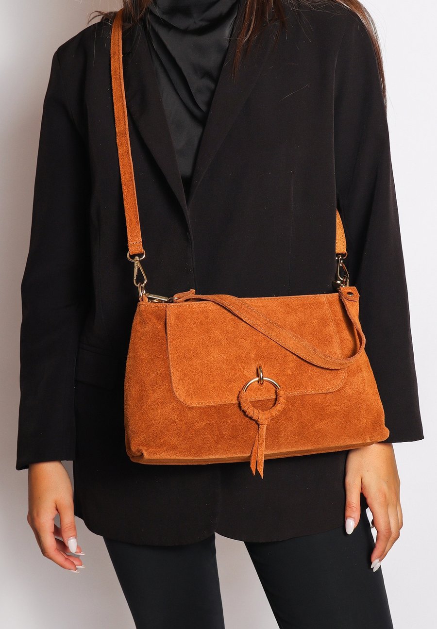 Сумка Chiara Ferretti SHOULDER , Dark Cognac/Cognac
Сумка Chiara Ferretti SHOULDER , Dark Cognac/Cognac