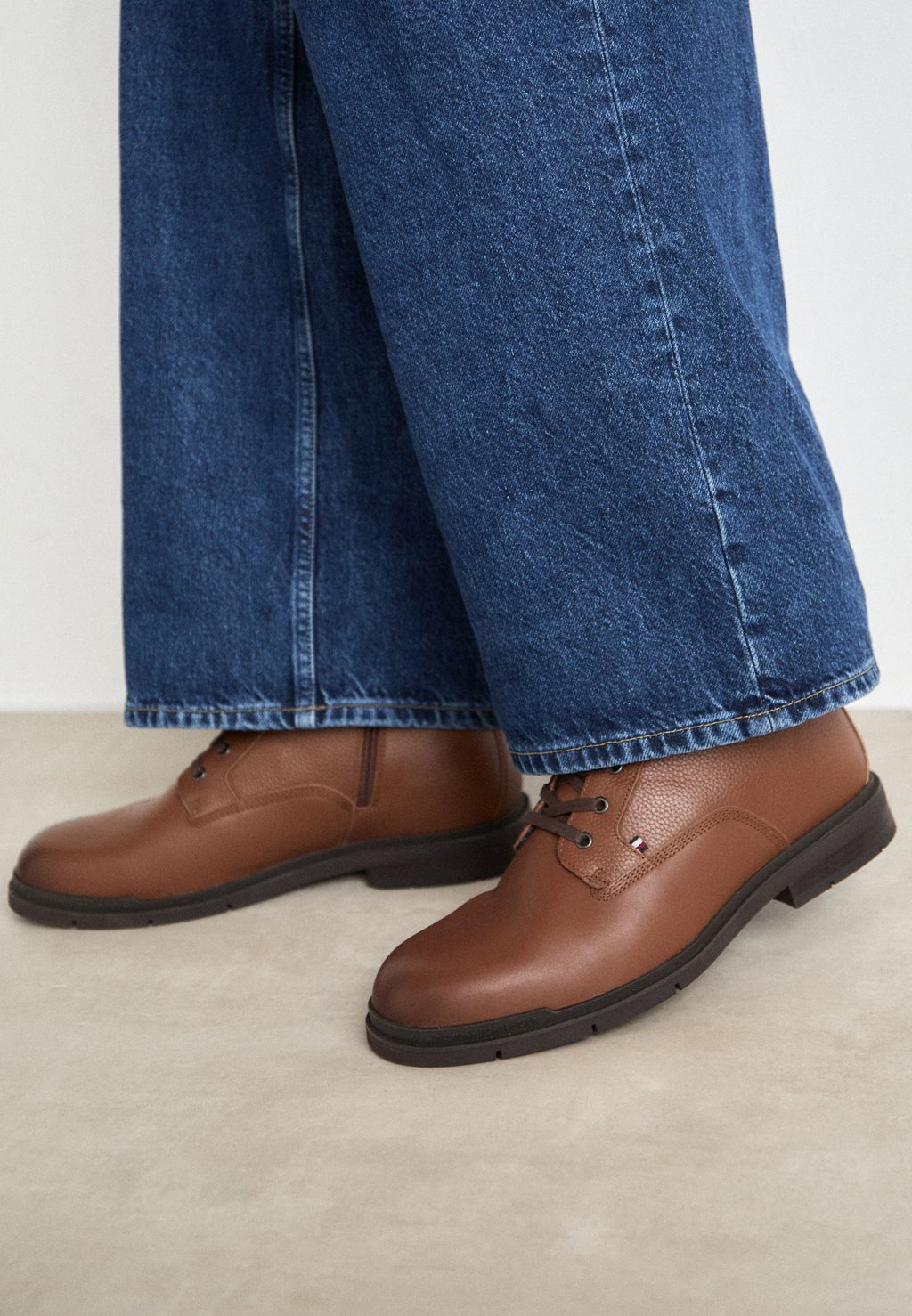 Ботильоны на шнуровке FLEX WARM CHECK Tommy Hilfiger, коричневый
Ботильоны на шнуровке FLEX WARM CHECK Tommy Hilfiger, коричневый